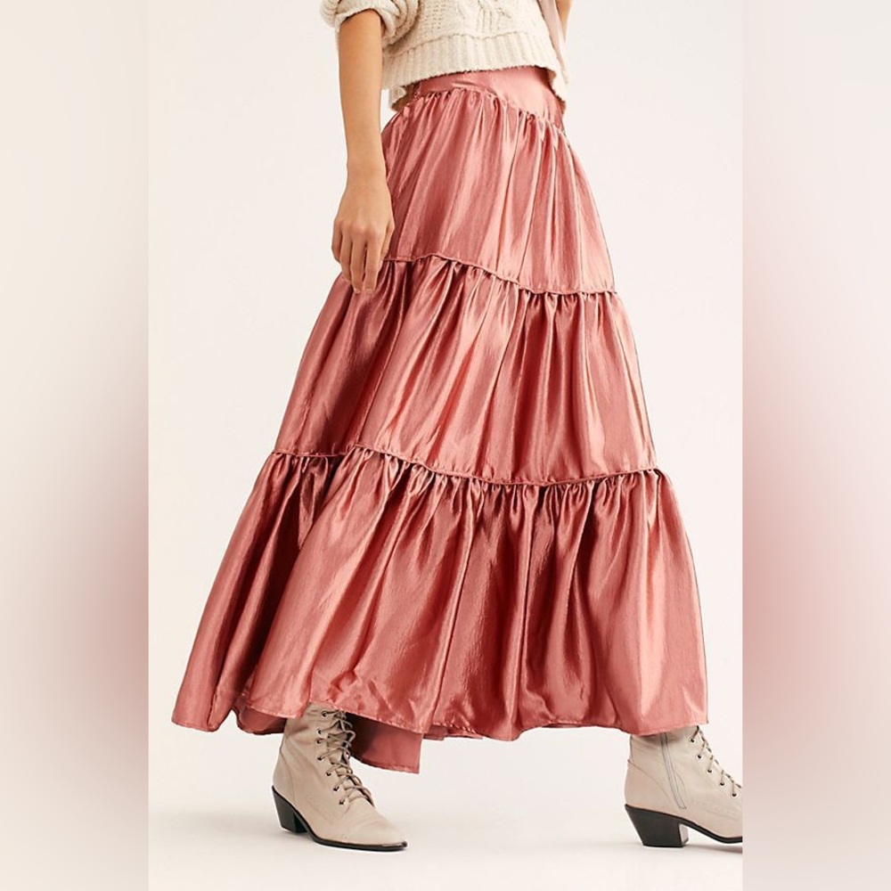 Elegant Pink Tiered Skirt